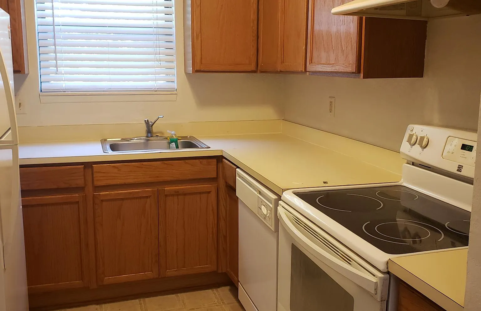 2 bed, 1041 sqft, $1,500 — Photo 4