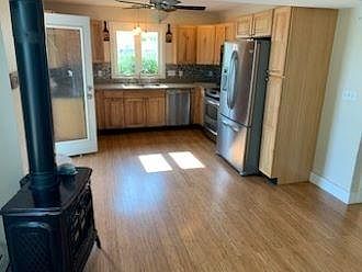 2nd image of 125 Cleaves St APT 1