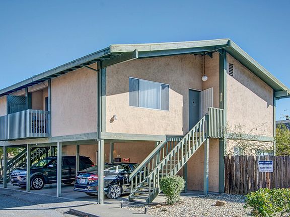 2nd image of 1530 Valle Vista Ave