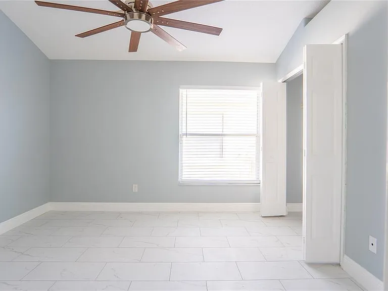 136 Seneca Point Trl — Photo 23