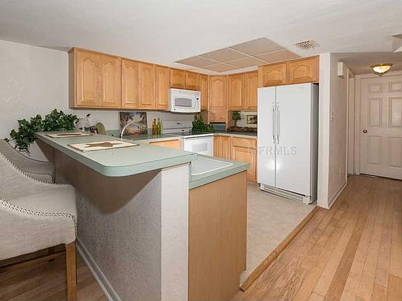 5th image of 360 Pinellas Bayway S