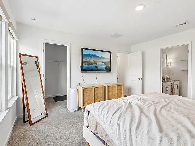 572 Auld Farm Cir — Photo 12