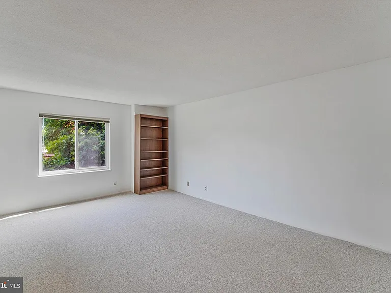 8360 Greensboro Dr #208 — Photo 38