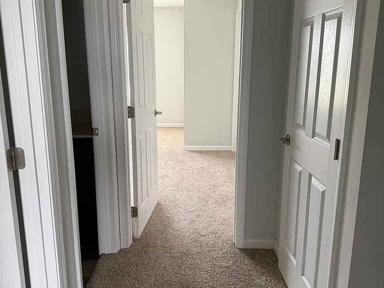 138 Delano Dr — Photo 25