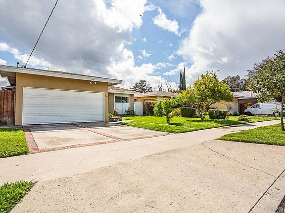 5th image of 15434 Leadwell St