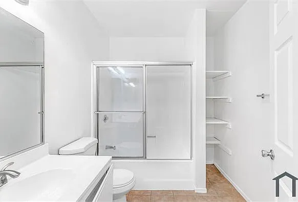 15603 Parthenia St #205 — Photo 14