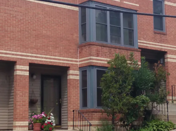 4 Estey St, Roxbury, MA 02120