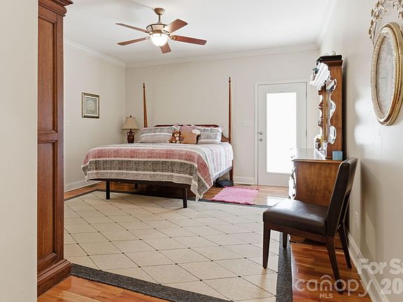4th image of 5518 Land Harbour Dr