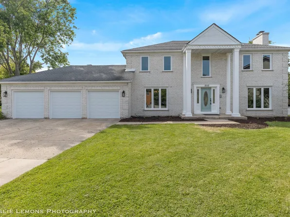 2110 Babst Ct, Lisle, IL 60532