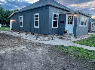1005 Lawler St, Emmetsburg, IA 50536