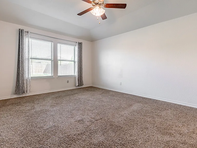 4013 Spur Trail Dr — Photo 33