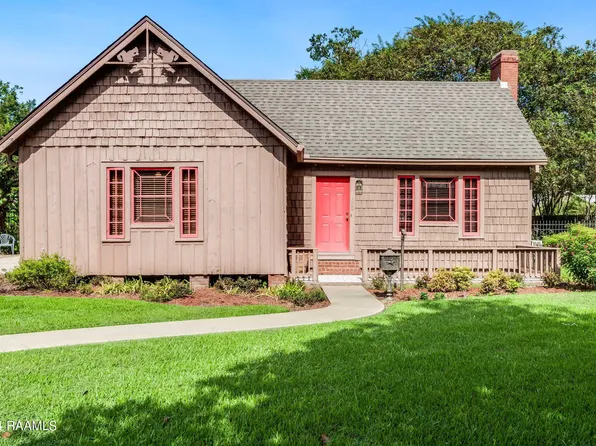 329 Magnolia Ave, New Iberia, LA 70563