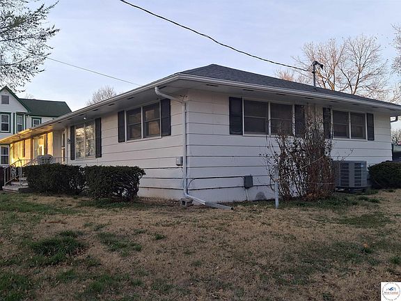 2nd image of 308 E Benton St