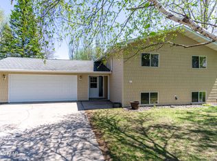 1017 9th Ave SE, East Grand Forks, MN 56721