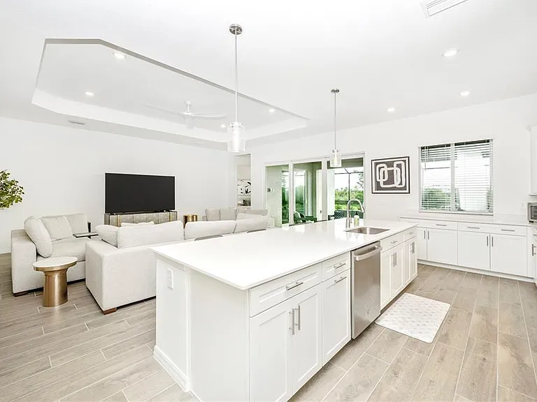 17662 Santorini Ct — Photo 9