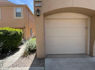 5728 Valle Alegre Rd NW, Albuquerque, NM 87120