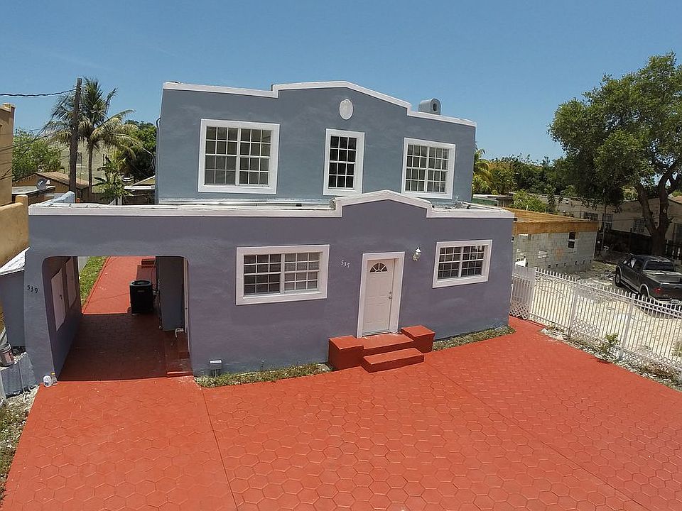 2nd image of 537 NW 23rd Pl