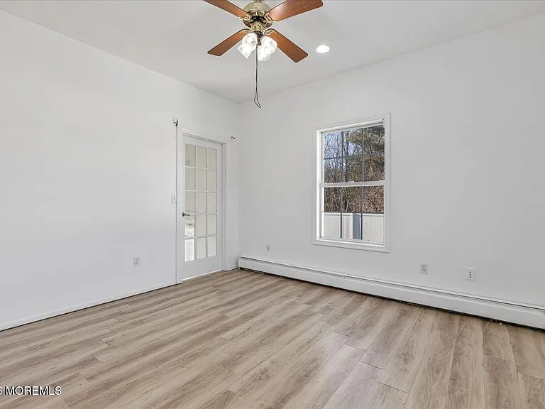 257 Ford Rd — Photo 22