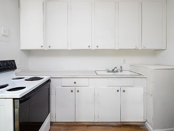 4th image of 210 E Catawba Ave APT 1