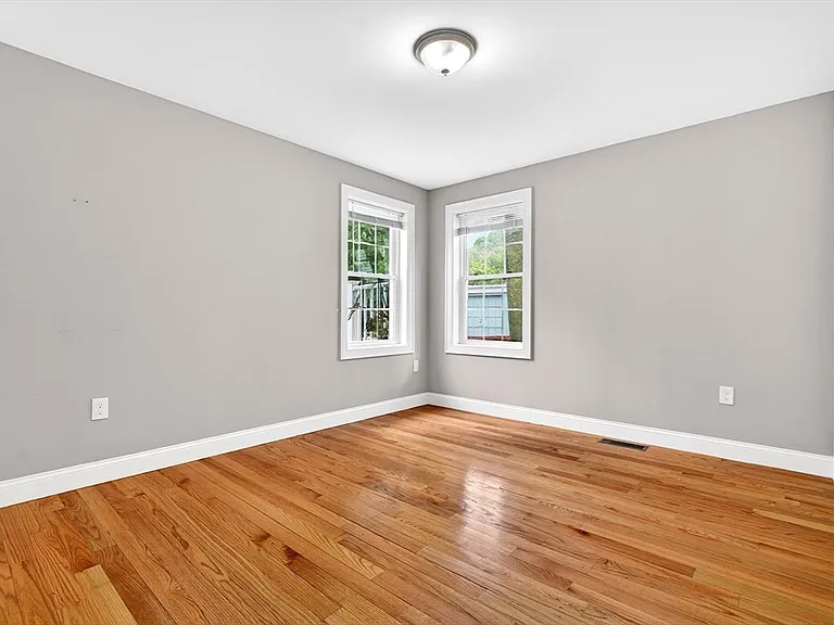 24 Crest Ave #1 — Photo 13