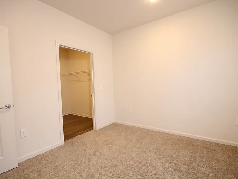 7135 Napier Dr — Photo 20