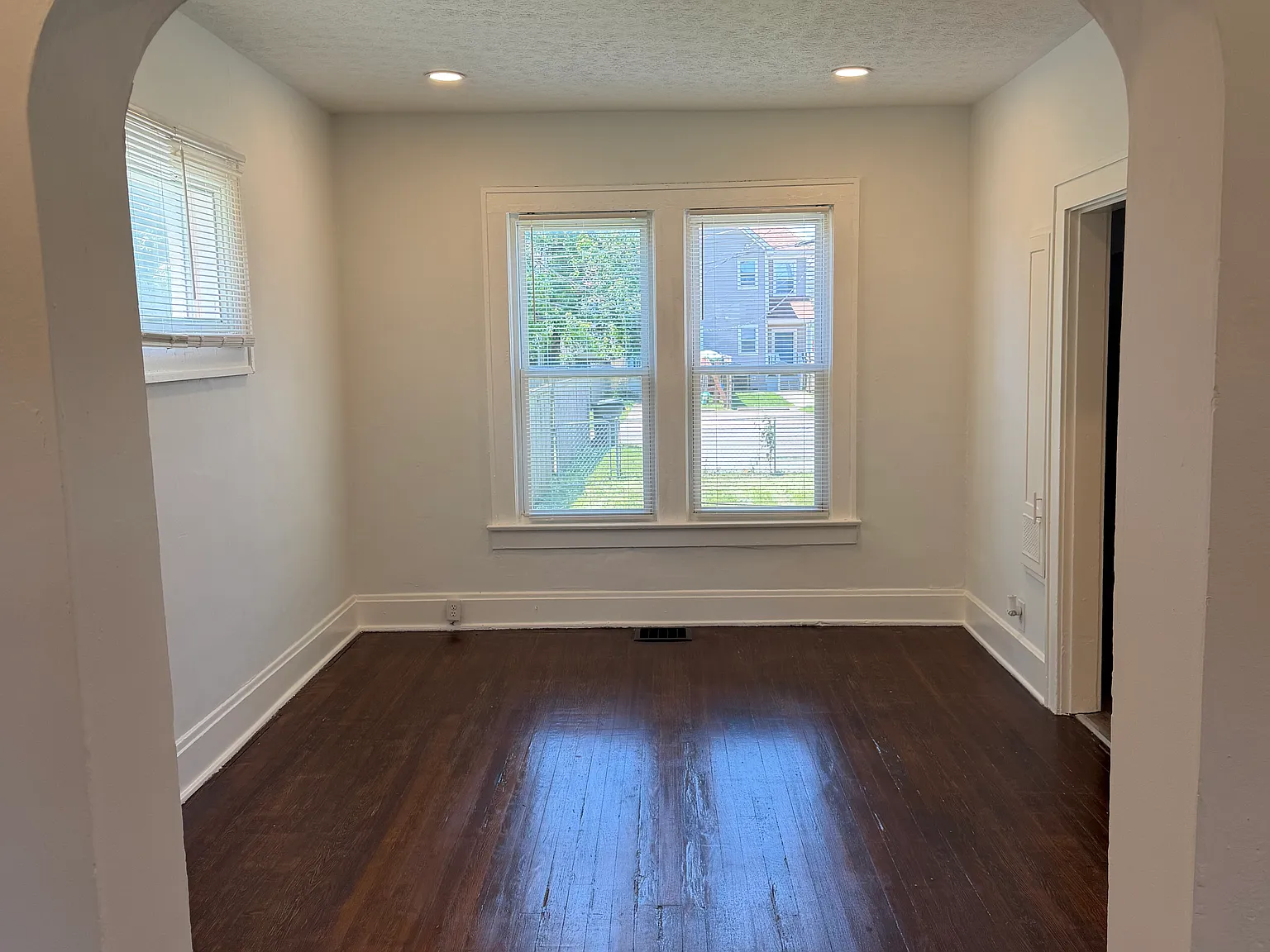 4 bed, 1489 sqft, $2,200 — Photo 4