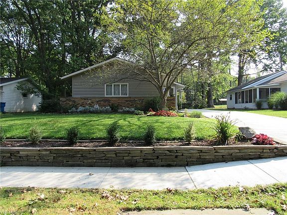 2nd image of 169 Woodhill Dr