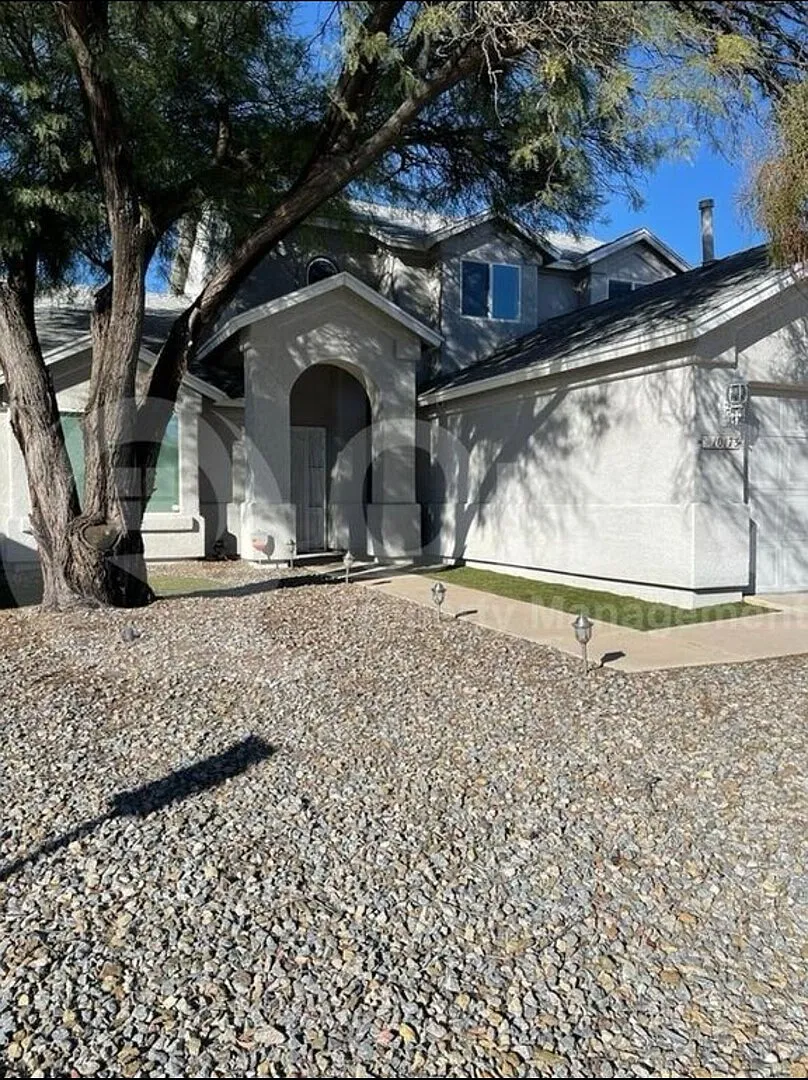 Essex Village Drive — Photo 2