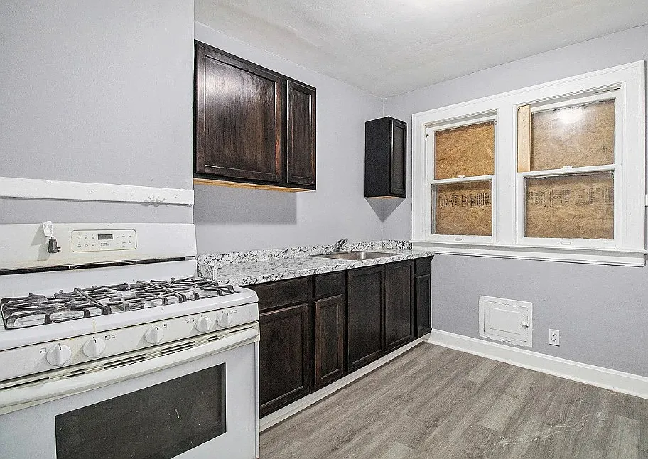 2 bed, 1824 sqft, $1,150 — Photo 2
