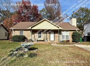 5817 Hunters Crossing Ln, Charlotte, NC 28215