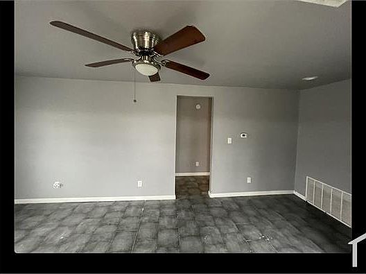 3rd image of 2531 Frisco Ave