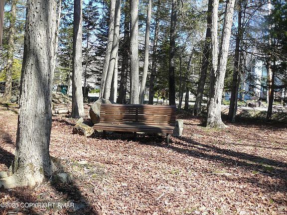 3rd image of 1148 Country Place Dr