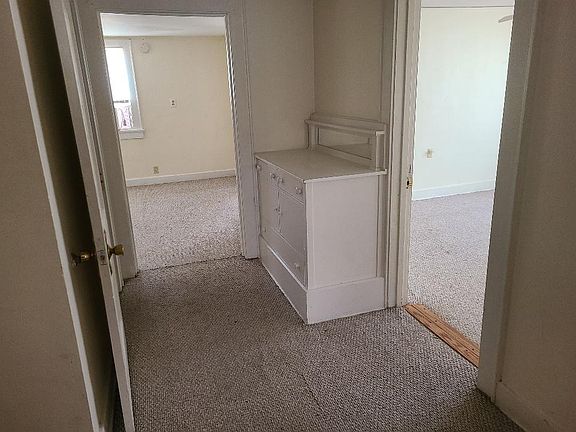 4th image of 107 S C St #2S