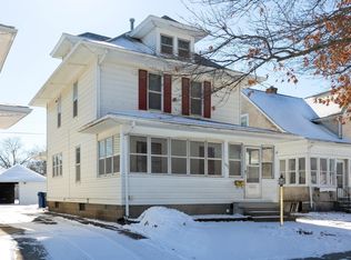 1011 W 6th St, Waterloo, IA 50702