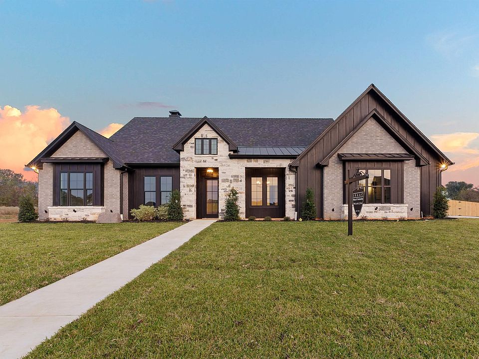 1st image of 20241 Roebuck Dr