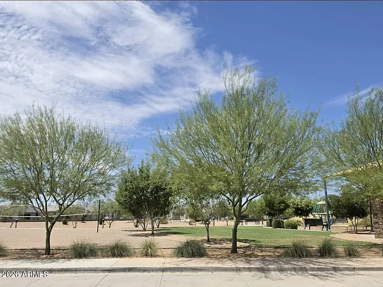 18399 W Buckskin Trl — Photo 51