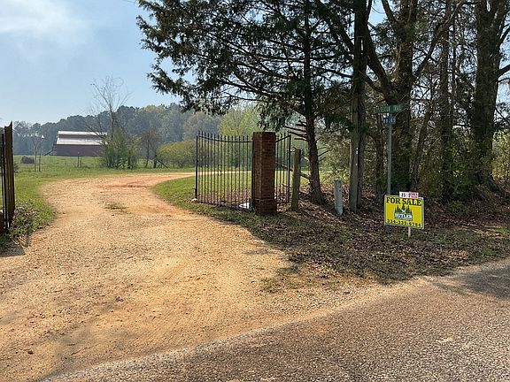3rd image of 8945 Forest Home Rd