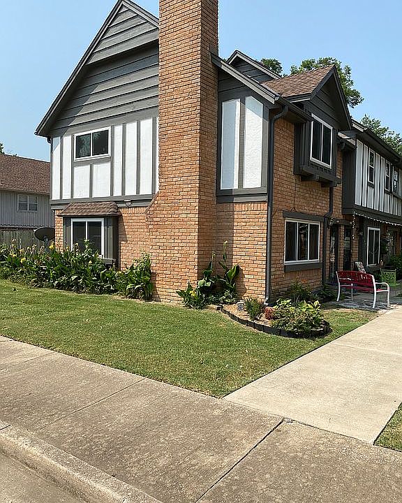 1st image of 2522 S Florence Ave