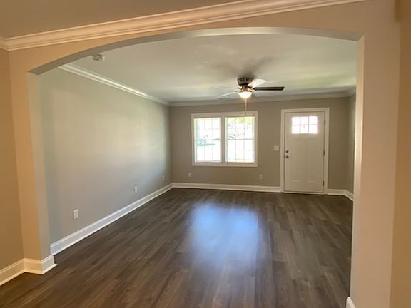 3rd image of 1575 Oak Leaf Dr NW