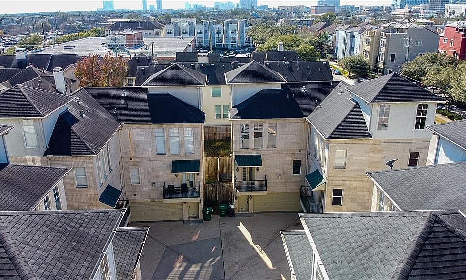 8 beautiful townhomes make up this exclusive community