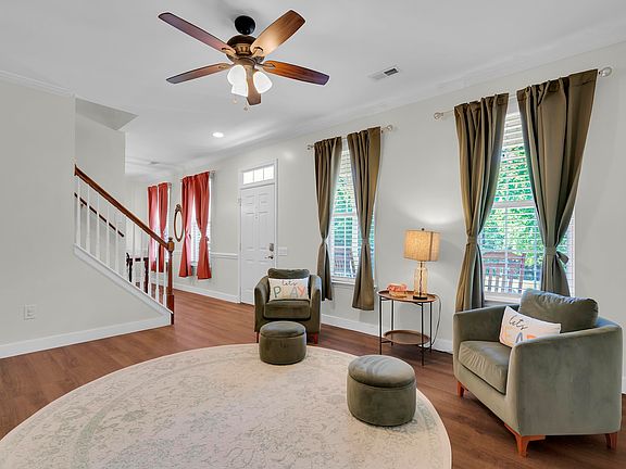 5th image of 243 Lauren Hope Ln