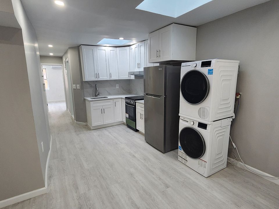 1st image of 153 E 115th St APT 4
