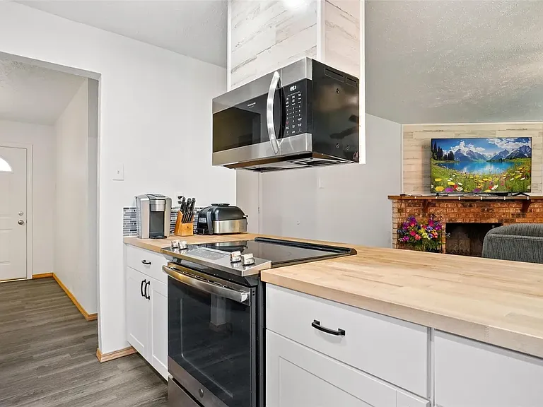 6512 Scarborough Pl — Photo 4