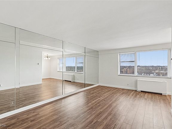 3rd image of 11850 Edgewater Dr APT 1022