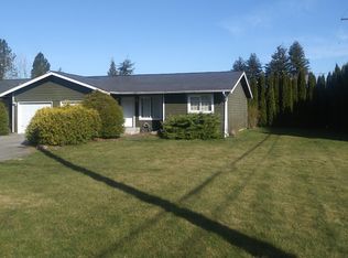 102 Hayes St #B, Nooksack, WA 98276