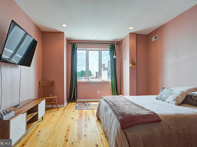 1509 S Dorrance St — Photo 21