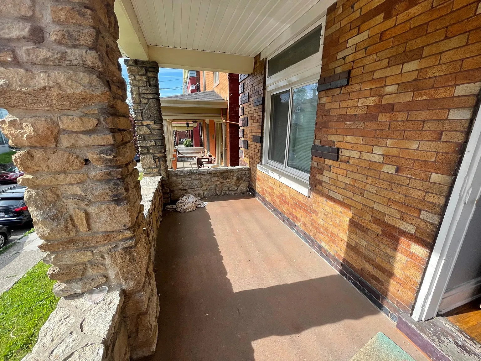 2321 Victor St — Photo 2