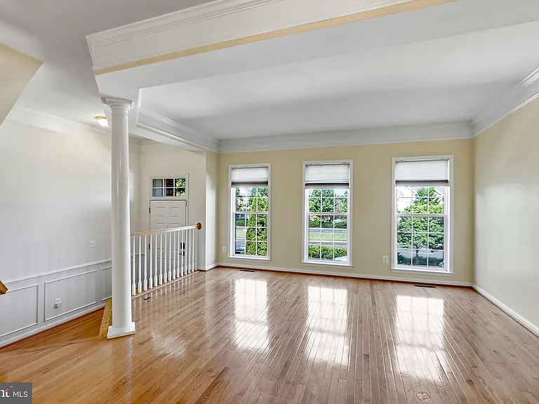 24652 Siltstone Sq — Photo 3