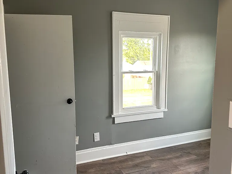 629 Sheldon Ave — Photo 8