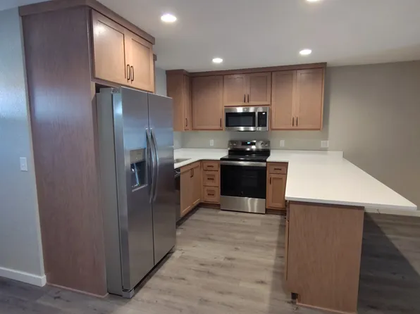 124 3rd St S #128, Waterville, MN 56096